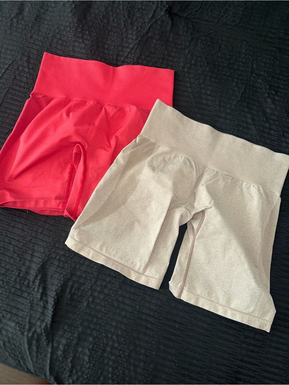 NVGTN Seamless High-Waist Athletic Shorts — Red & Beige